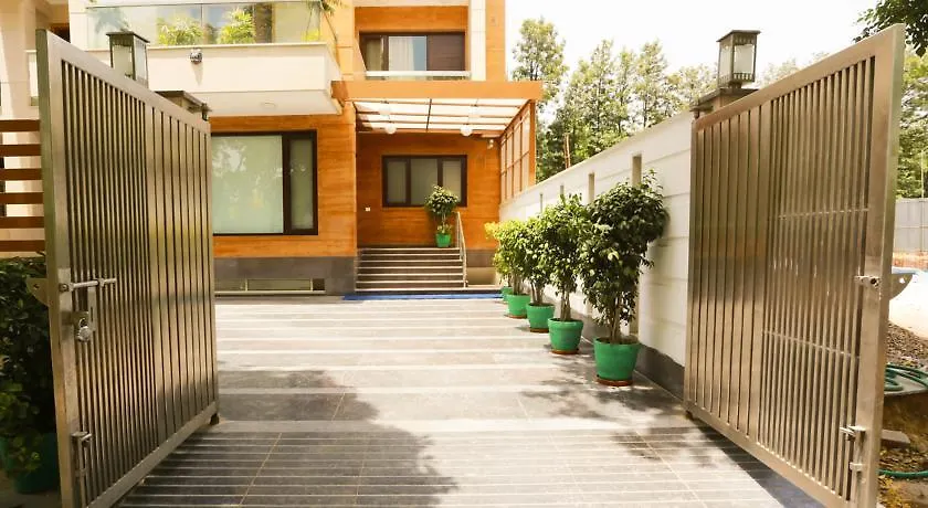 ***  Hotel Alpina Residency Gurgaon Indien